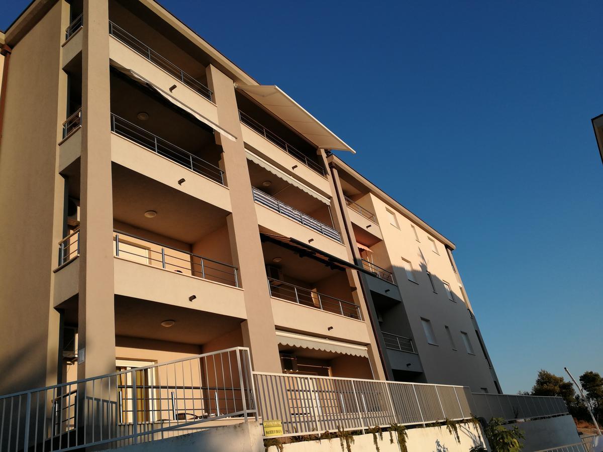 Iris Apartman